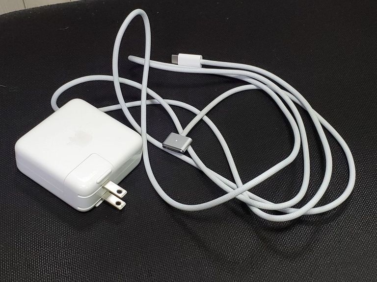 Apple macbook pro 14 / a2918 / apple m3/ ram 8gb/ ssd 512gb/ 10 core gpu Код:01-200808996. Изображение 24