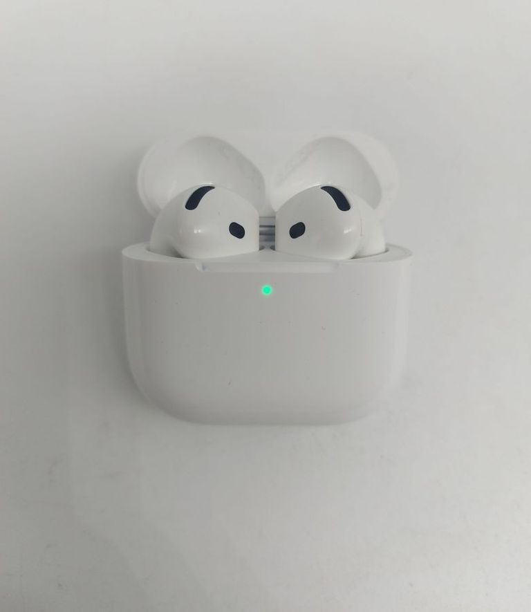 Купити Apple airpods 4 Б/У