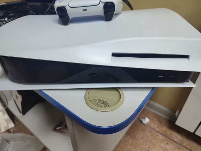 Дешиво Sony PlayStation 5 825GB с ломбарда