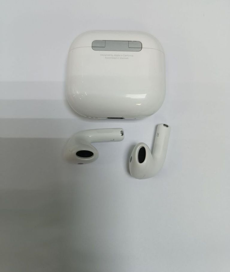 Apple airpods 4 with active noise cancellation Код:01-200829120. Зображення 5