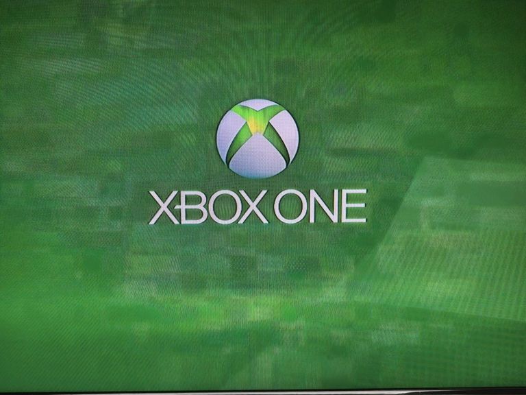 Дешево Microsoft Xbox One S 1TB з ломбарду