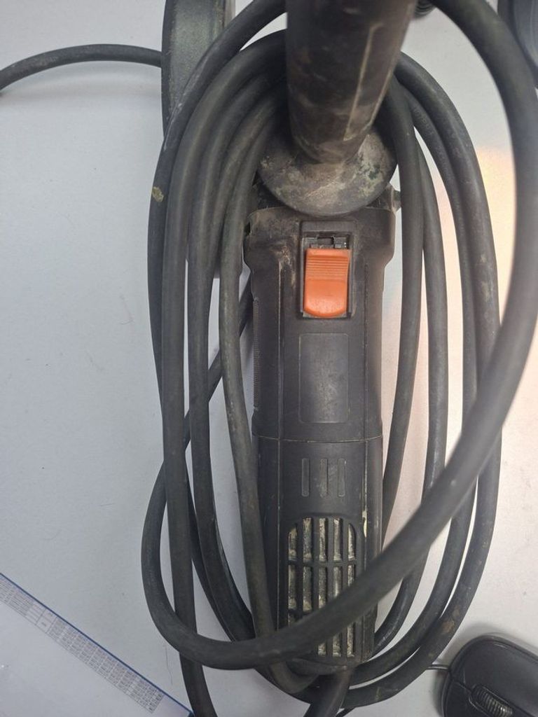 Розпродаж Dnipro-M без моделі, продавець Техноскарб