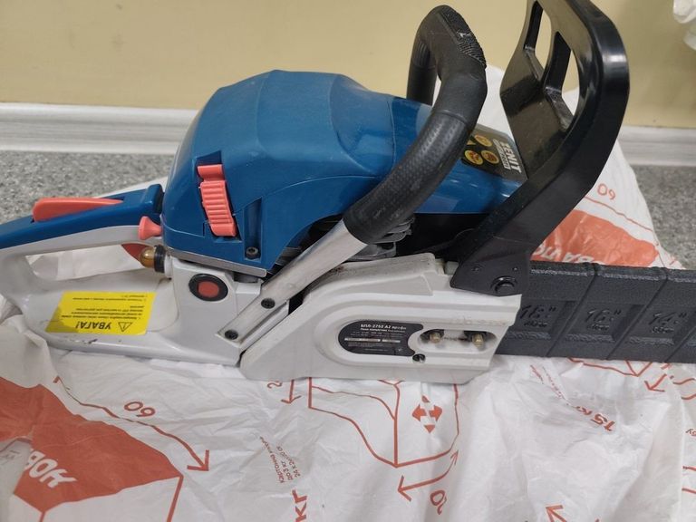 Дешево Зенит бпл-2752 а2 профі з ломбарду