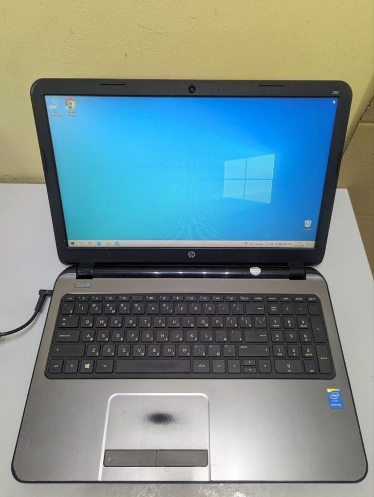 Купити Hp 15/pentium n3540 ddr3/4gb ddr3/hdd 500 gb/ssd *відсутній/*інтегрована Б/У