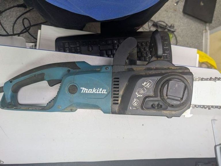 Дешево Makita UC3551A з ломбарду