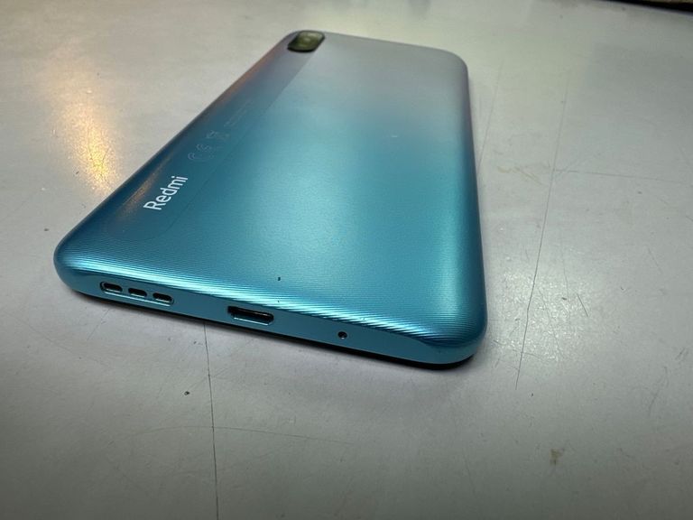Дешиво Xiaomi redmi 9a 2/32gb с ломбарда
