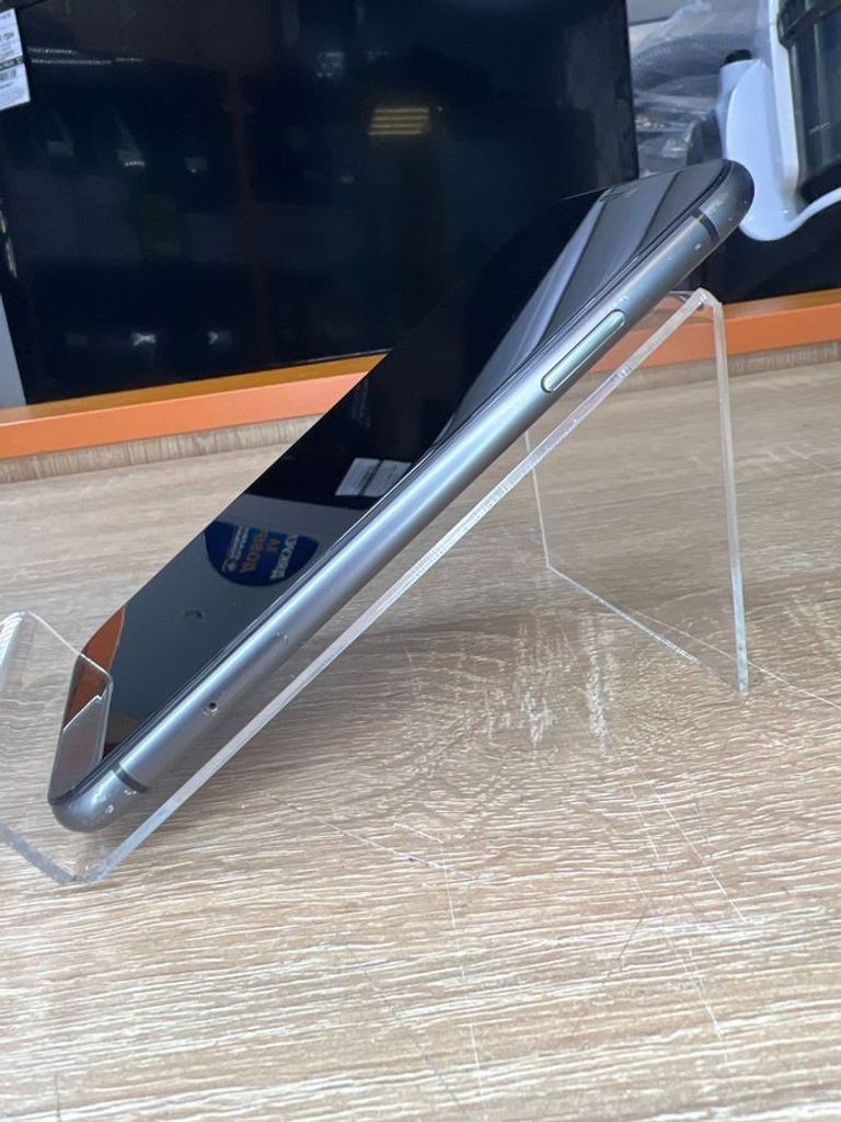 Apple iphone 11 64gb Код:01-200887784. Изображение 6