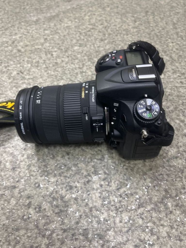 Дешиво Nikon D7100 body с ломбарда