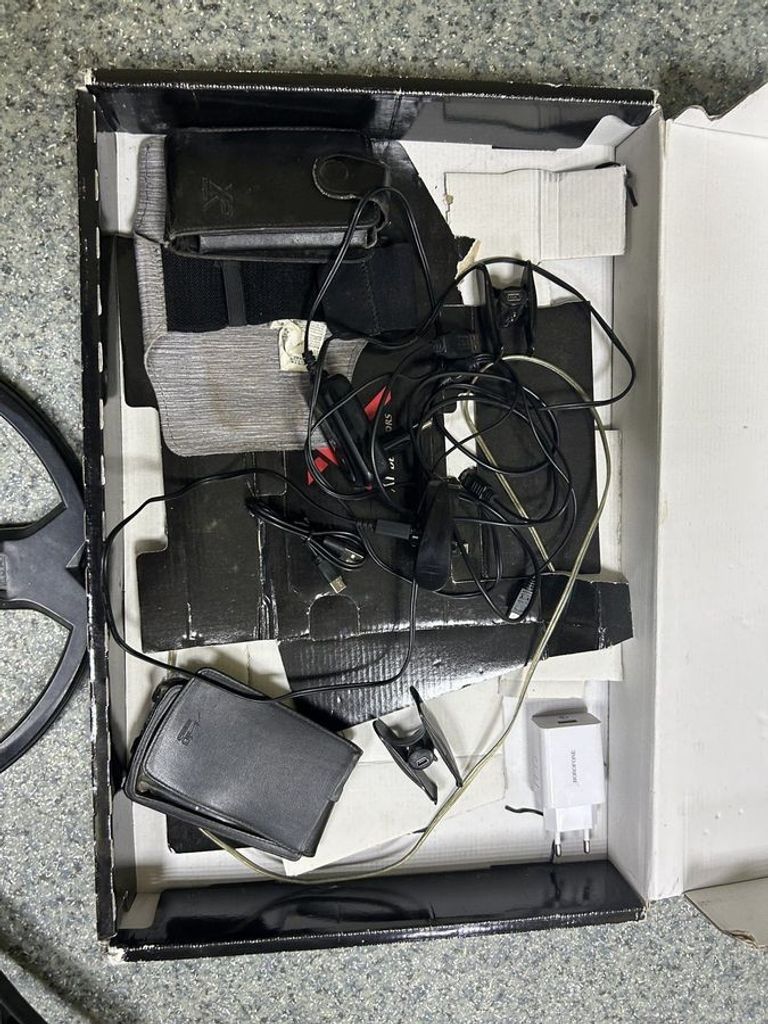 Дешево Xp metal detectors Deus 28 X35 RC з ломбарду