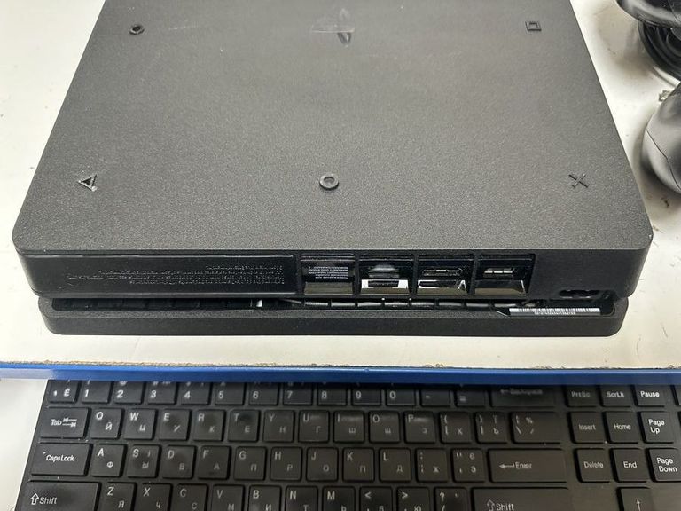 Купити Sony playstation 4 slim 500gb Б/У