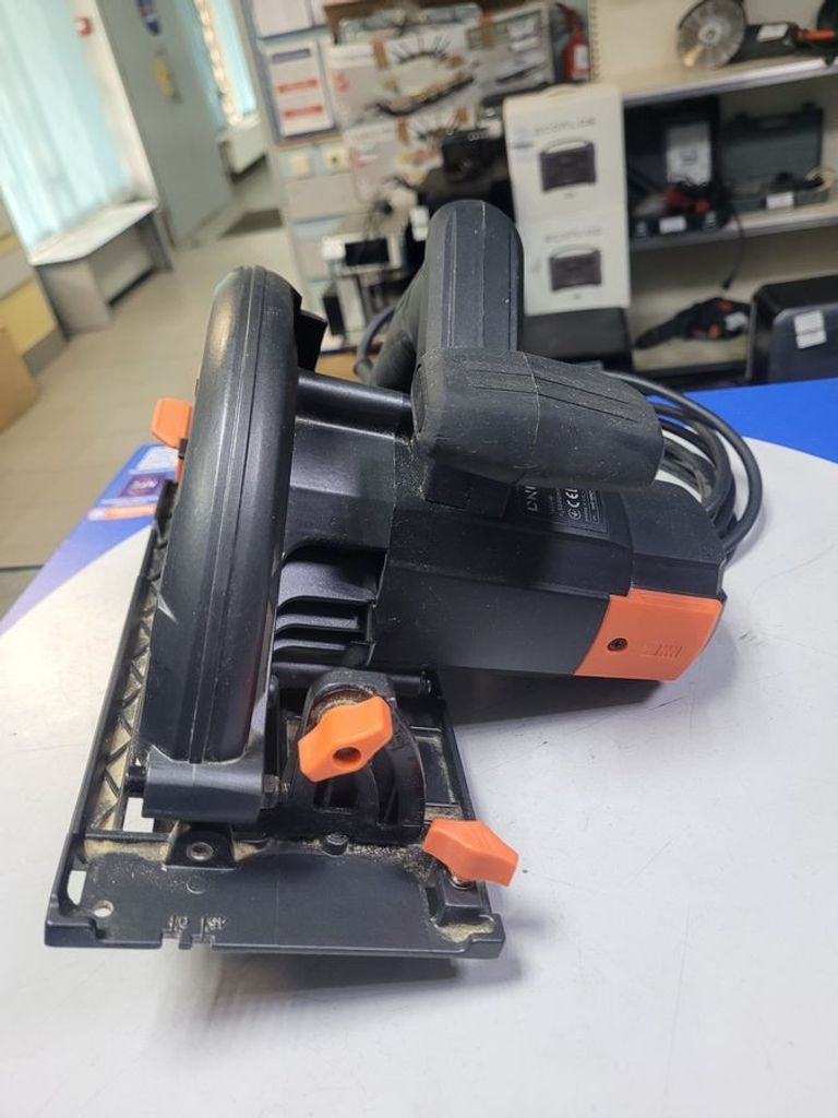 Дешево Dnipro-M cs-185lx з ломбарду