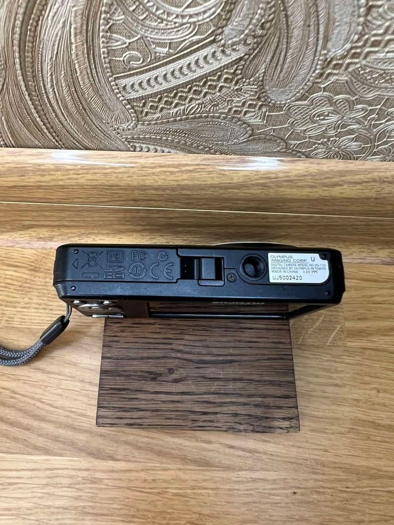 Дешево Olympus VG-110 Black з ломбарду