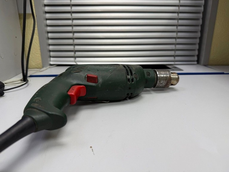 Дешиво Bosch PSB 530 RE с ломбарда