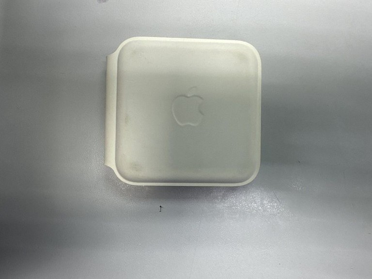 Дешево Apple magsafe duo charger з ломбарду