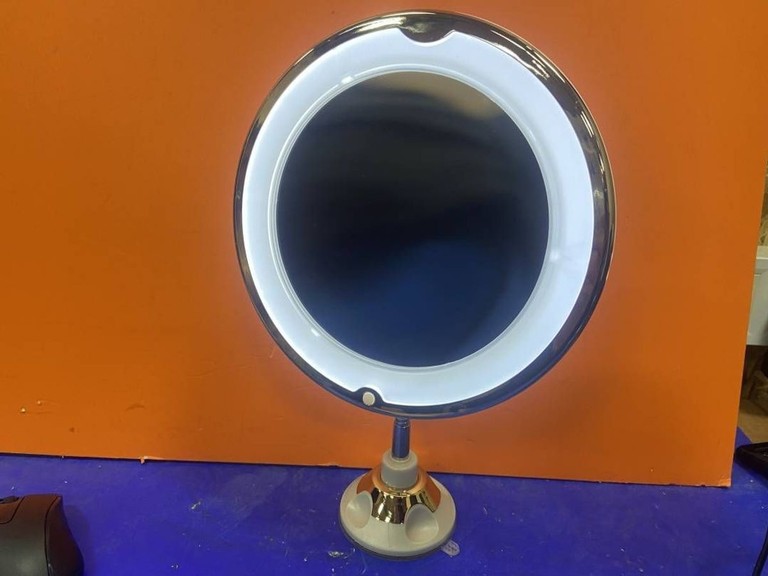 Купити Gntm make up mirror Б/У