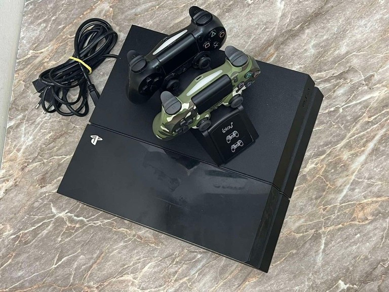Дешево Sony playstation 4 500gb з ломбарду