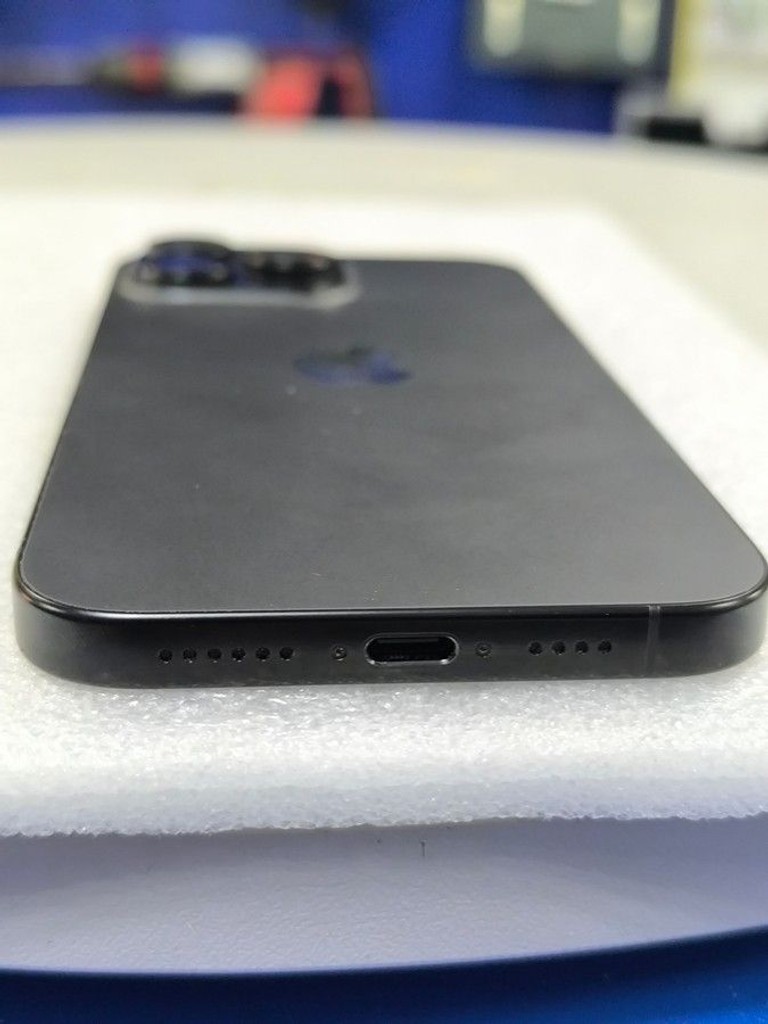 Apple iphone 16 pro max 256gb Код:01-200902664. Зображення 6