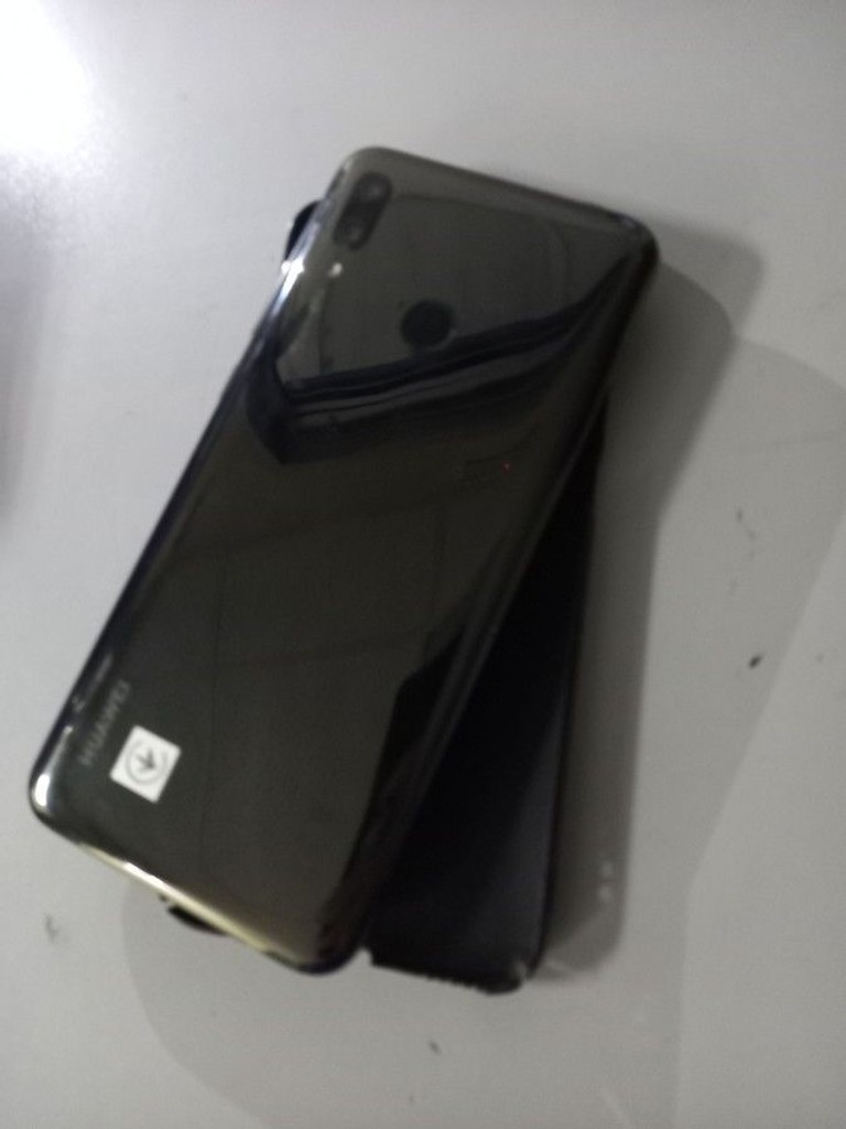 Дешево Huawei p smart plus 2019 3/64gb з ломбарду