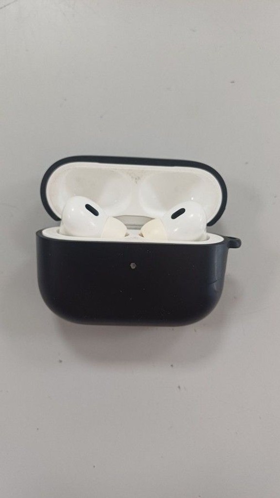 Дешево Apple airpods pro 2nd generation with magsafe charging case usb-c з ломбарду