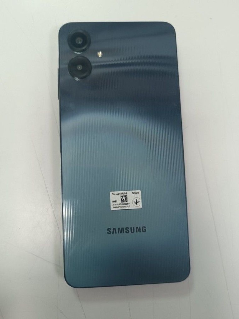 Купити Samsung galaxy a06 4/128gb Б/У