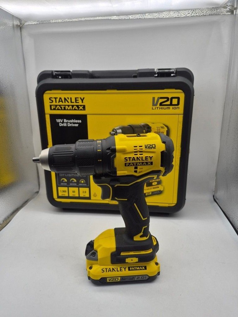 Купити Stanley SFMCD710D2K Б/У