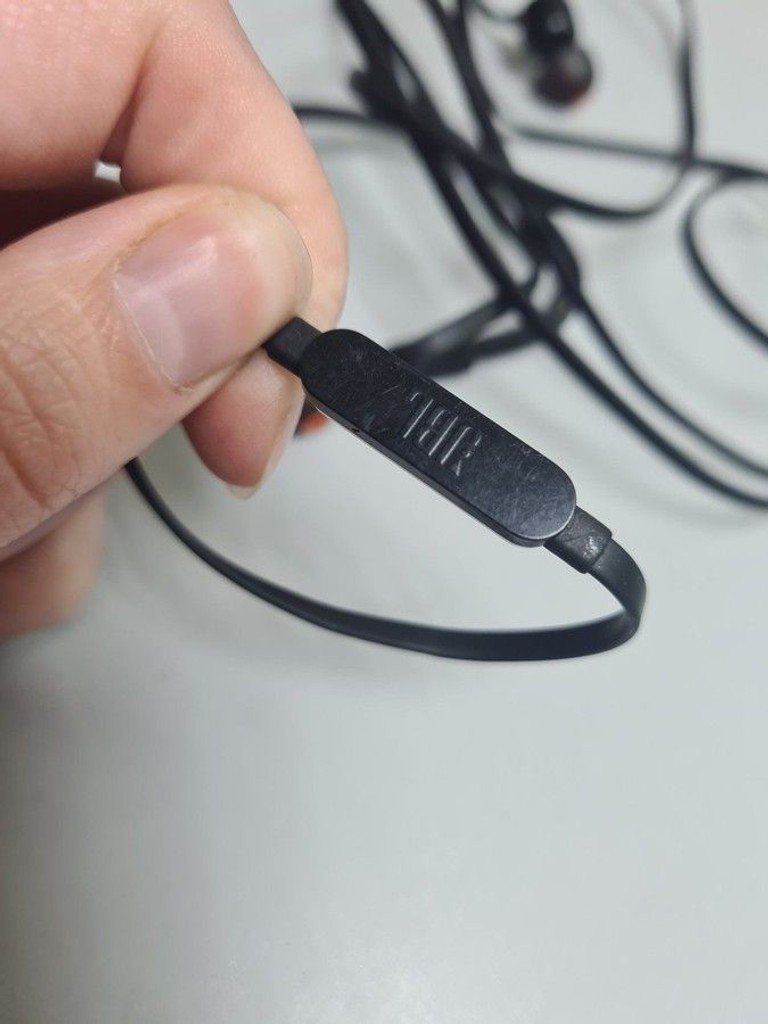 Купити Jbl tune 110 Б/У