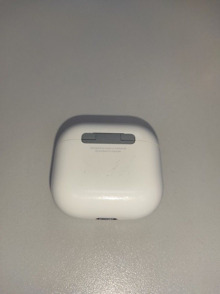 Распродажа Apple airpods 4, продавец Техноскарб