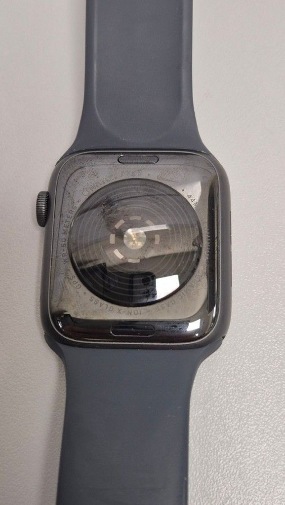 Оголошення Apple watch se gps 44mm aluminum case Б/У