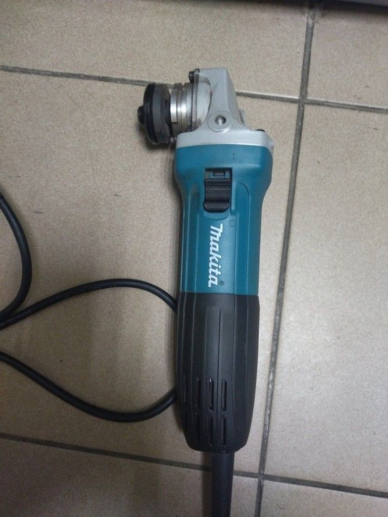 Купить Makita GA5030R Б/У