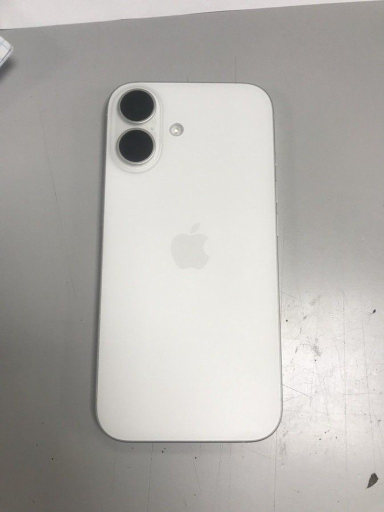 Купить Apple iphone 16 128gb Б/У