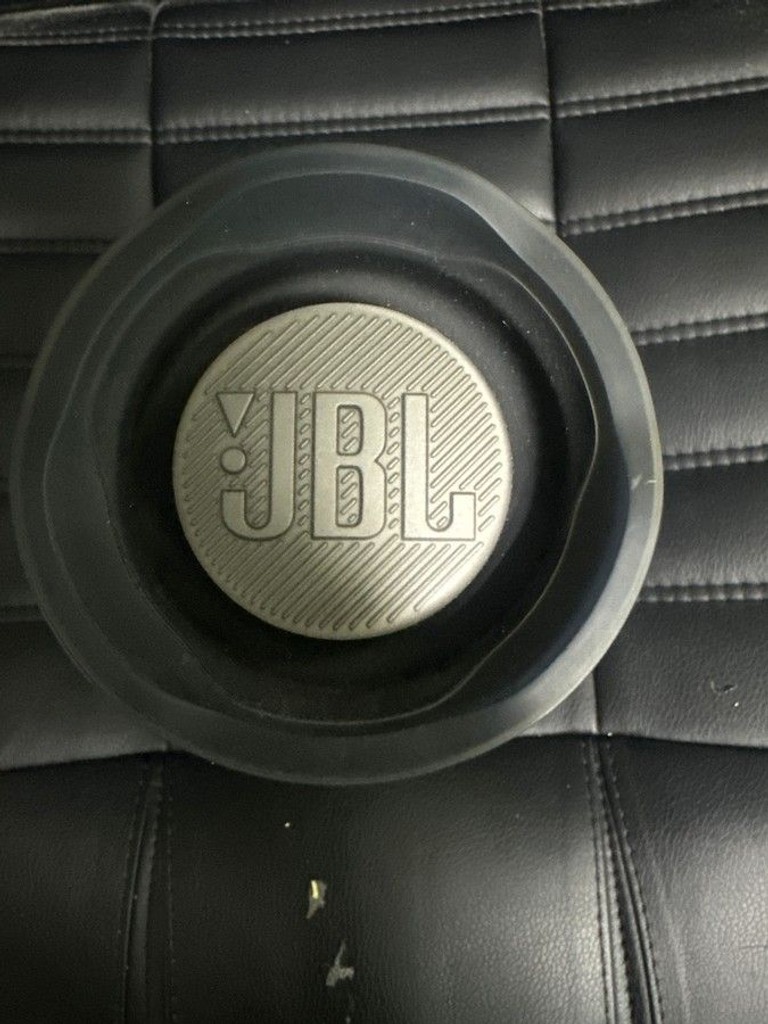 Дешево Jbl charge 4 з ломбарду