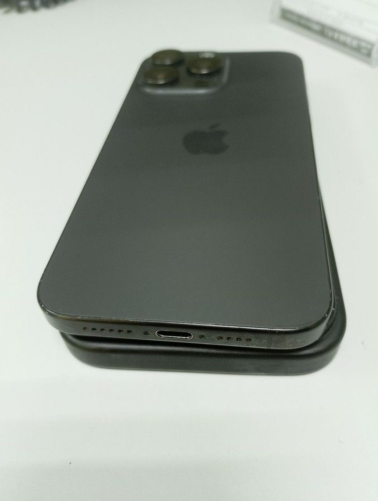 Объявление Apple iphone 15 pro max 256gb Б/У