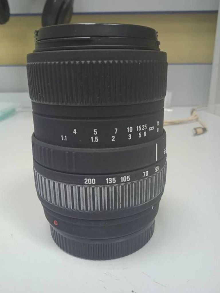 Sigma 55-200mm f4-5.6 dc