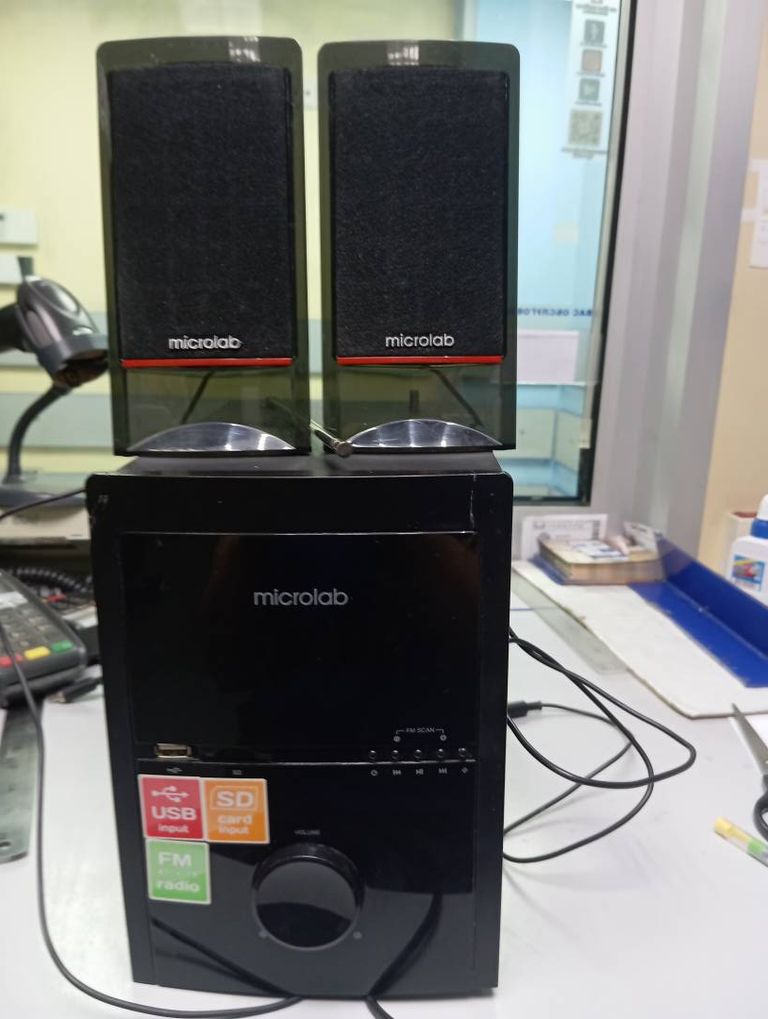 Microlab M-700U