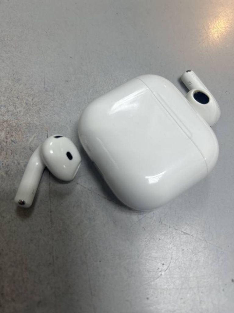 Оголошення Apple airpods 4 Б/У