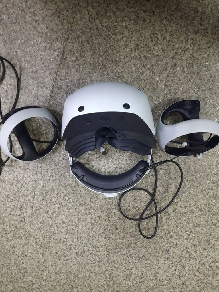 Оголошення Sony cuh-zvr2 playstation vr + camera + move Б/У