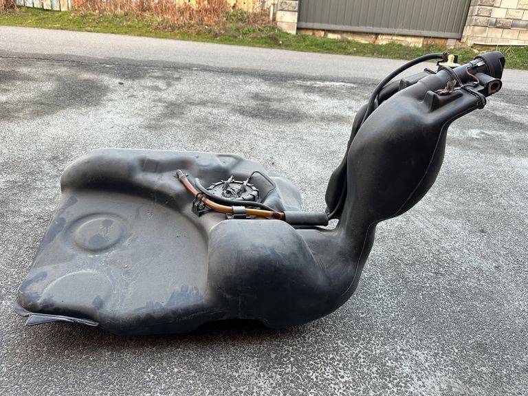 Купить для Volkswagen Vento Б/У