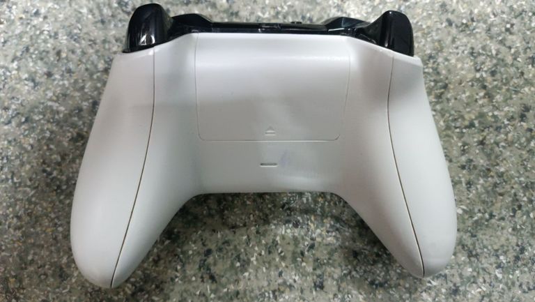 Microsoft Xbox One S 1TB Код:01-200551070. Изображение 5