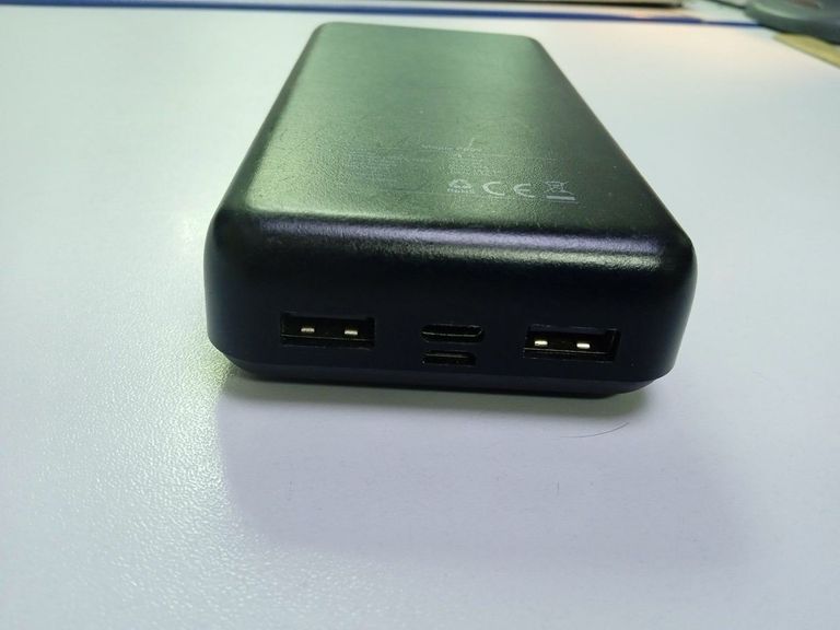 Дешево Mojue pb09 20000 mah з ломбарду