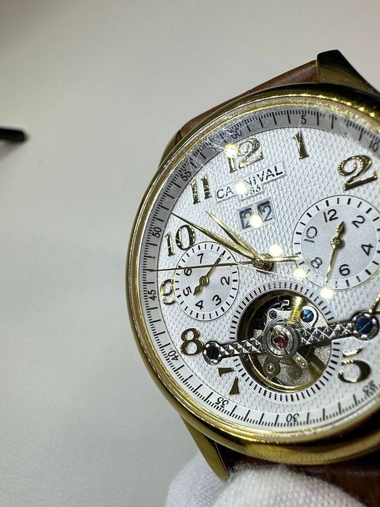 Дешево Сarnival 8670g з ломбарду