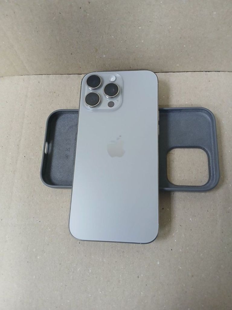 Купить Apple iphone 16 pro max 256gb Б/У