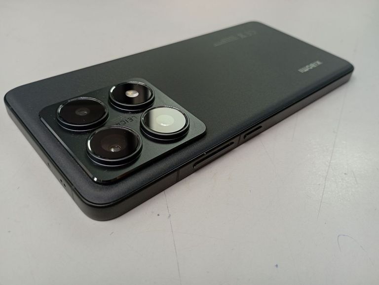 Дешиво Xiaomi 14t pro 12/512gb с ломбарда