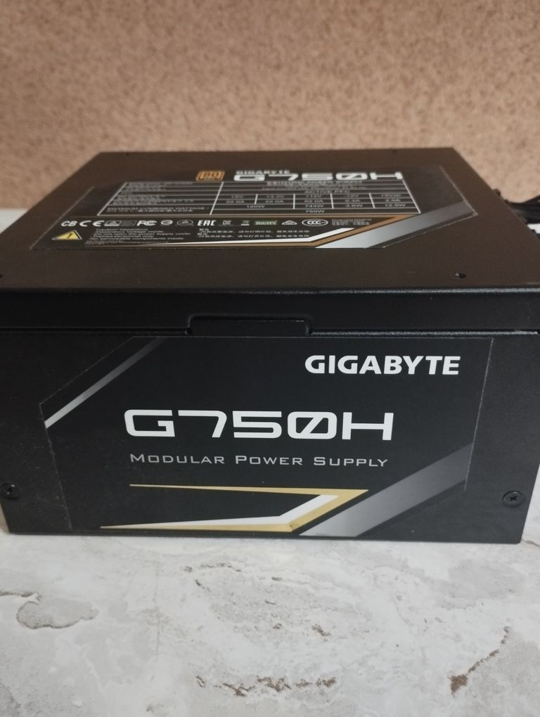 Купить GIGABYTE GP-G750H Б/У