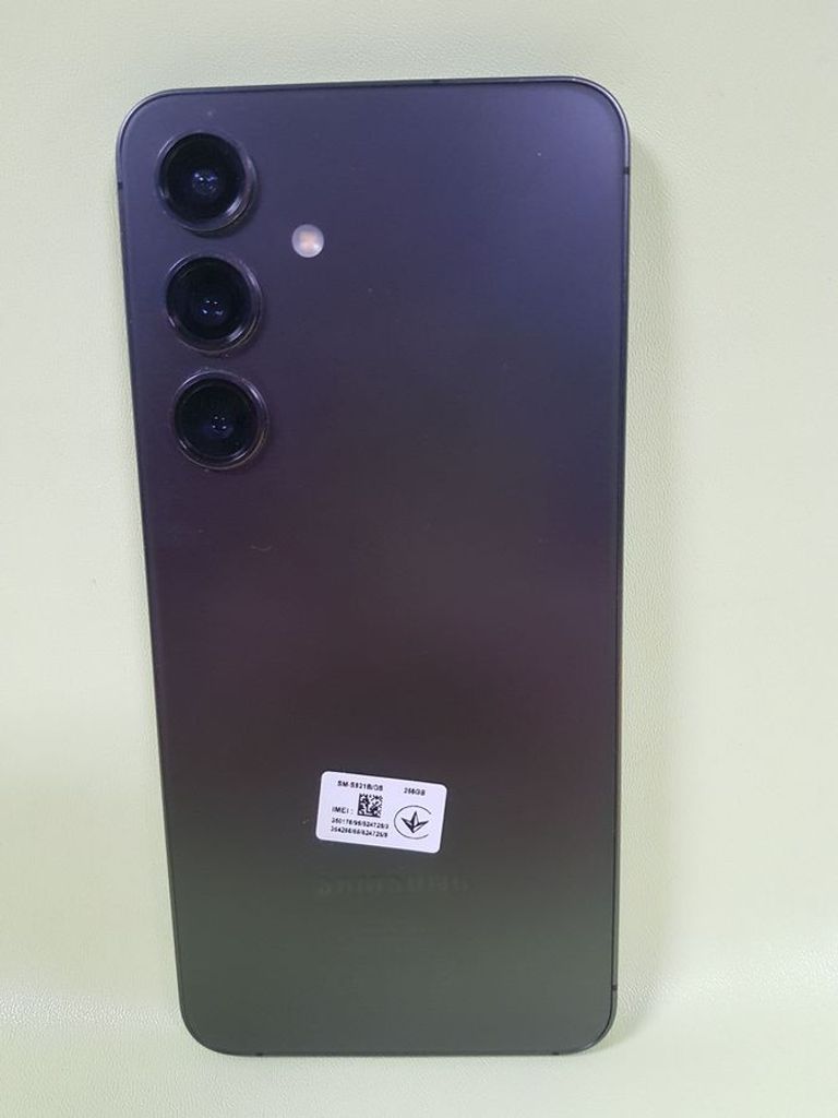 Купить Samsung galaxy s24 8/256gb Б/У
