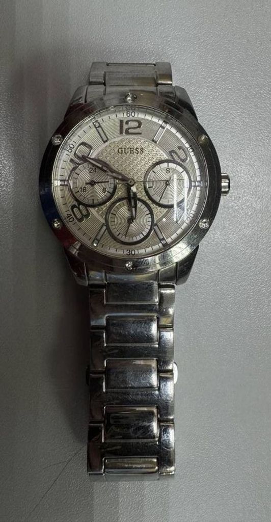 Купить Guess u0778l1 Б/У