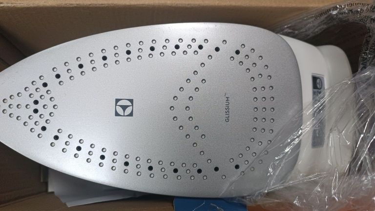 Дешиво Electrolux e6sl1-2mn с ломбарда