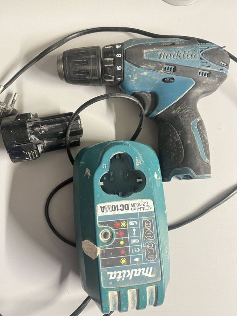 Розпродаж Makita df330d 2акб + зп, продавець Техноскарб