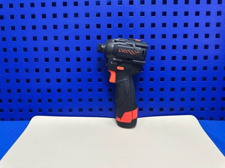 Купить Dnipro-m TD-12 (84475000) Б/У