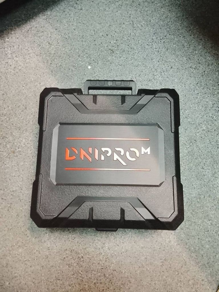 Дешево Dnipro-M cd-12cx compact з ломбарду