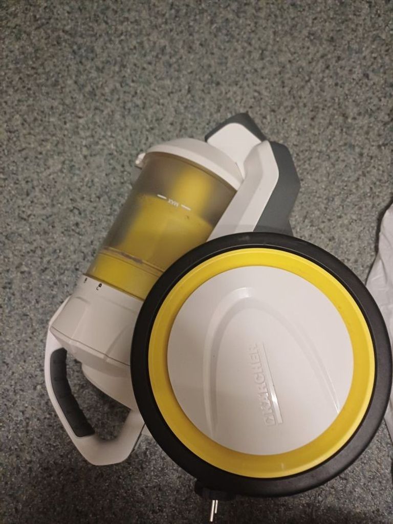 Дешиво Karcher vc 3 premium с ломбарда